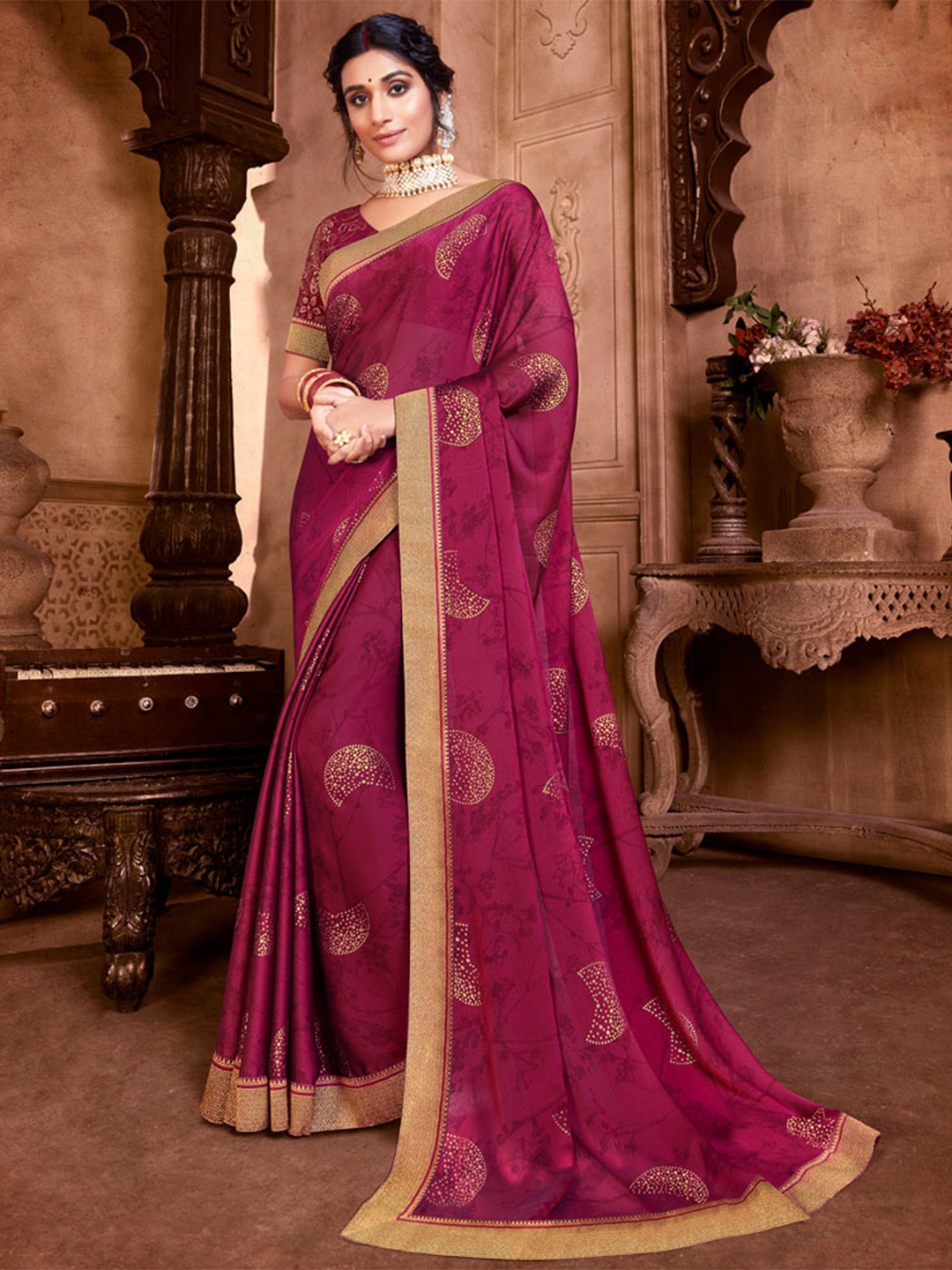 

Vishal Prints Ethnic Motifs Printed Chiffon Saree, Maroon