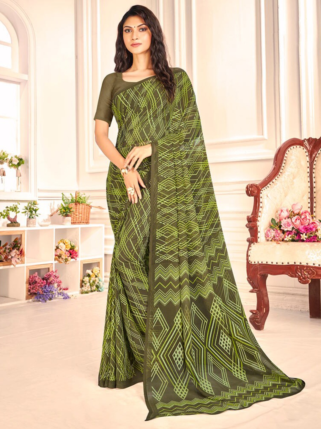 

Vishal Prints Geometric Printed Poly Georgette Saree, Green