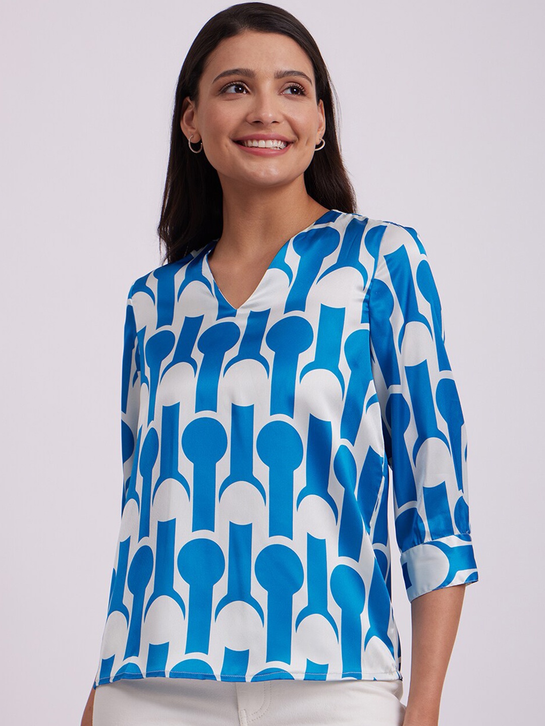 

FableStreet Geometric Printed V Neck Top, Blue