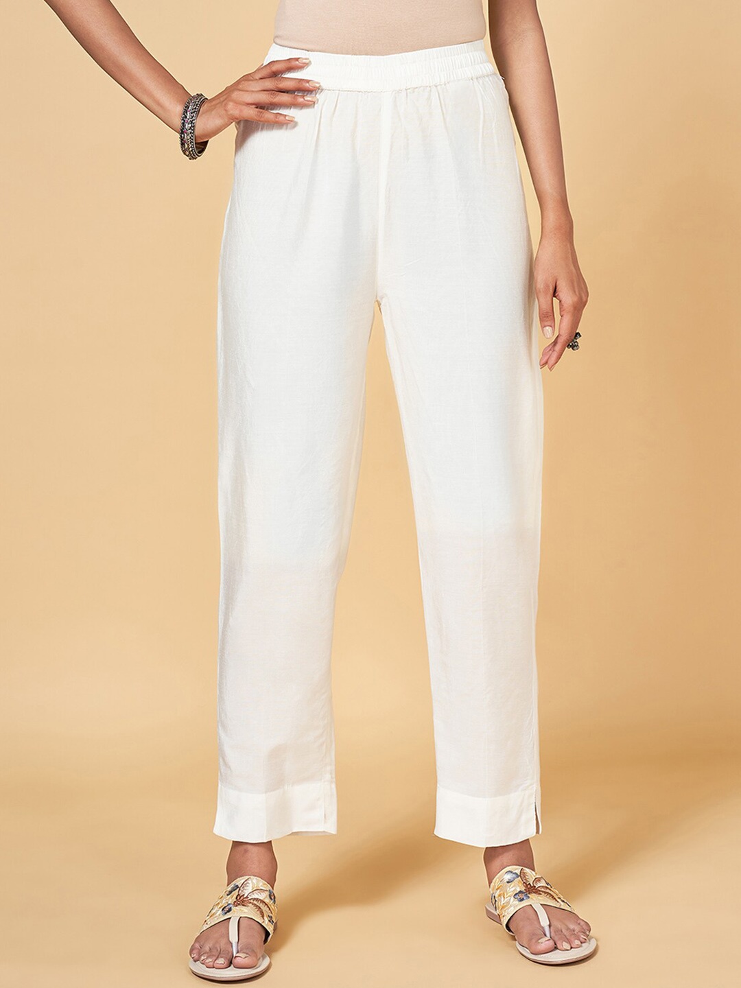 RANGMANCH BY PANTALOONS Women Mid-Rise Cropped Cotton Trousers, White