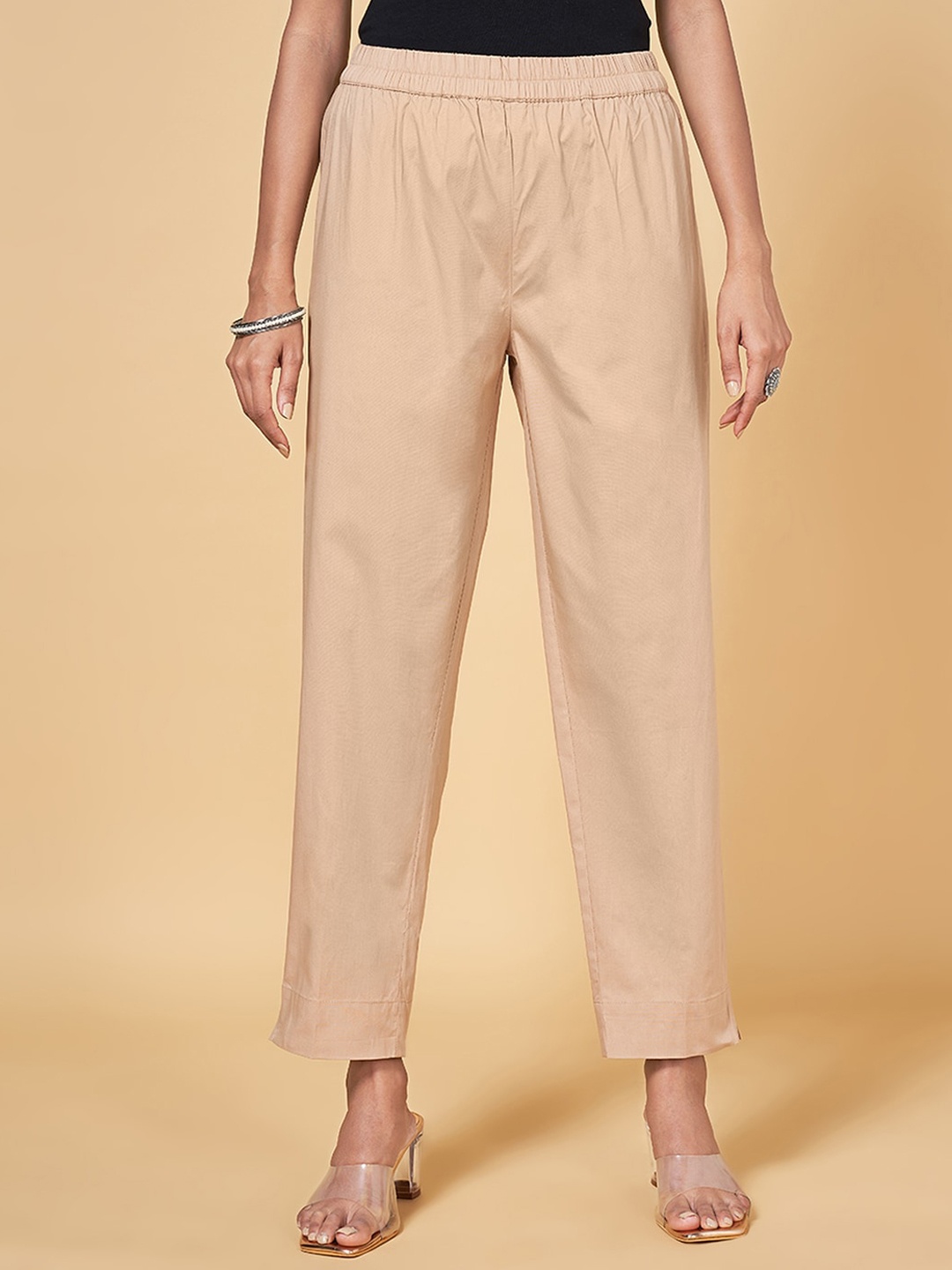 

RANGMANCH BY PANTALOONS Women Mid-Rise Cropped Cotton Trousers, Beige
