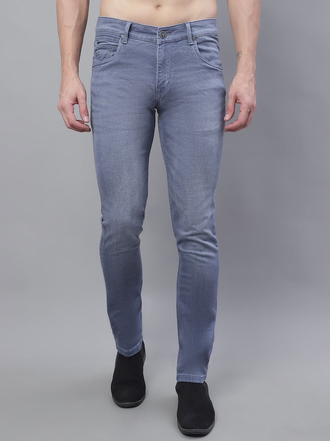 

Cantabil Men Comfort Mid-Rise Light Fade Stretchable Cotton Jeans, Blue