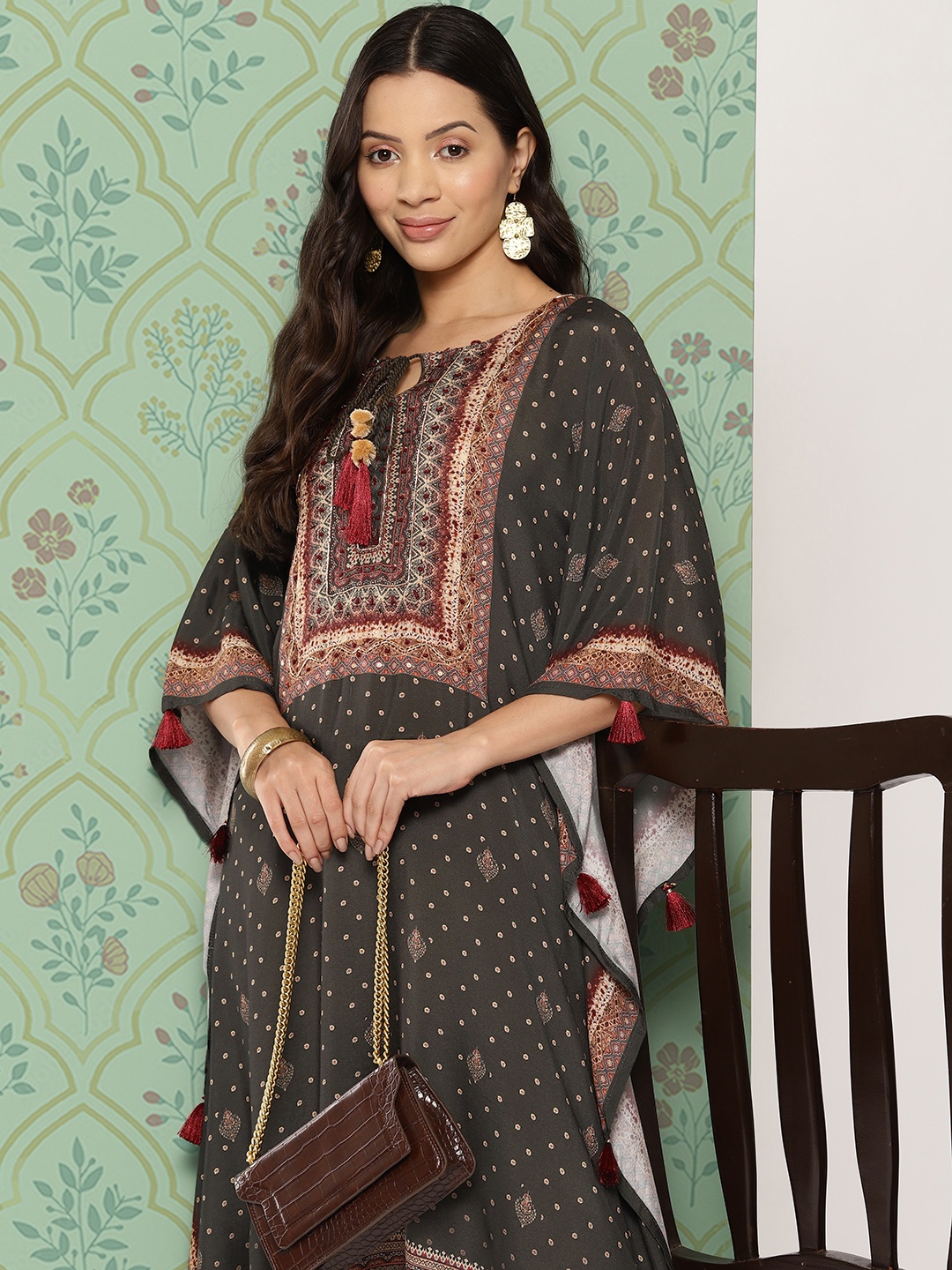 

ZOLA Women Ethnic Motifs Printed Flared Sleeves Kaftan Kurta, Black