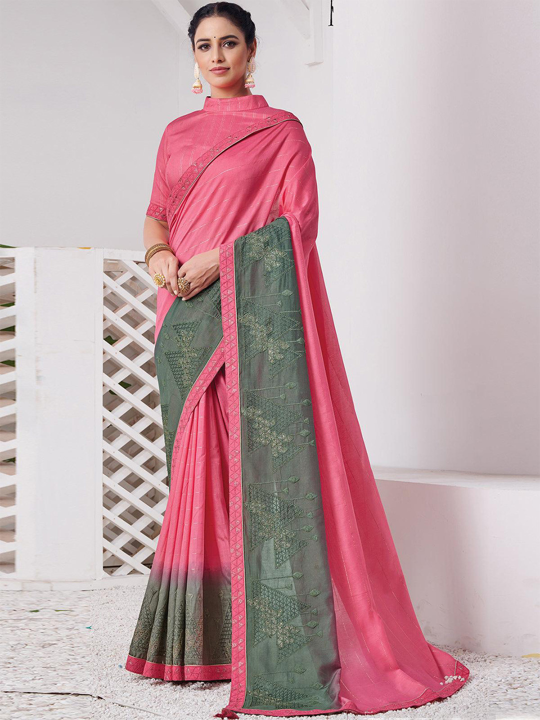 

ODETTE Striped Embroidered Saree, Pink