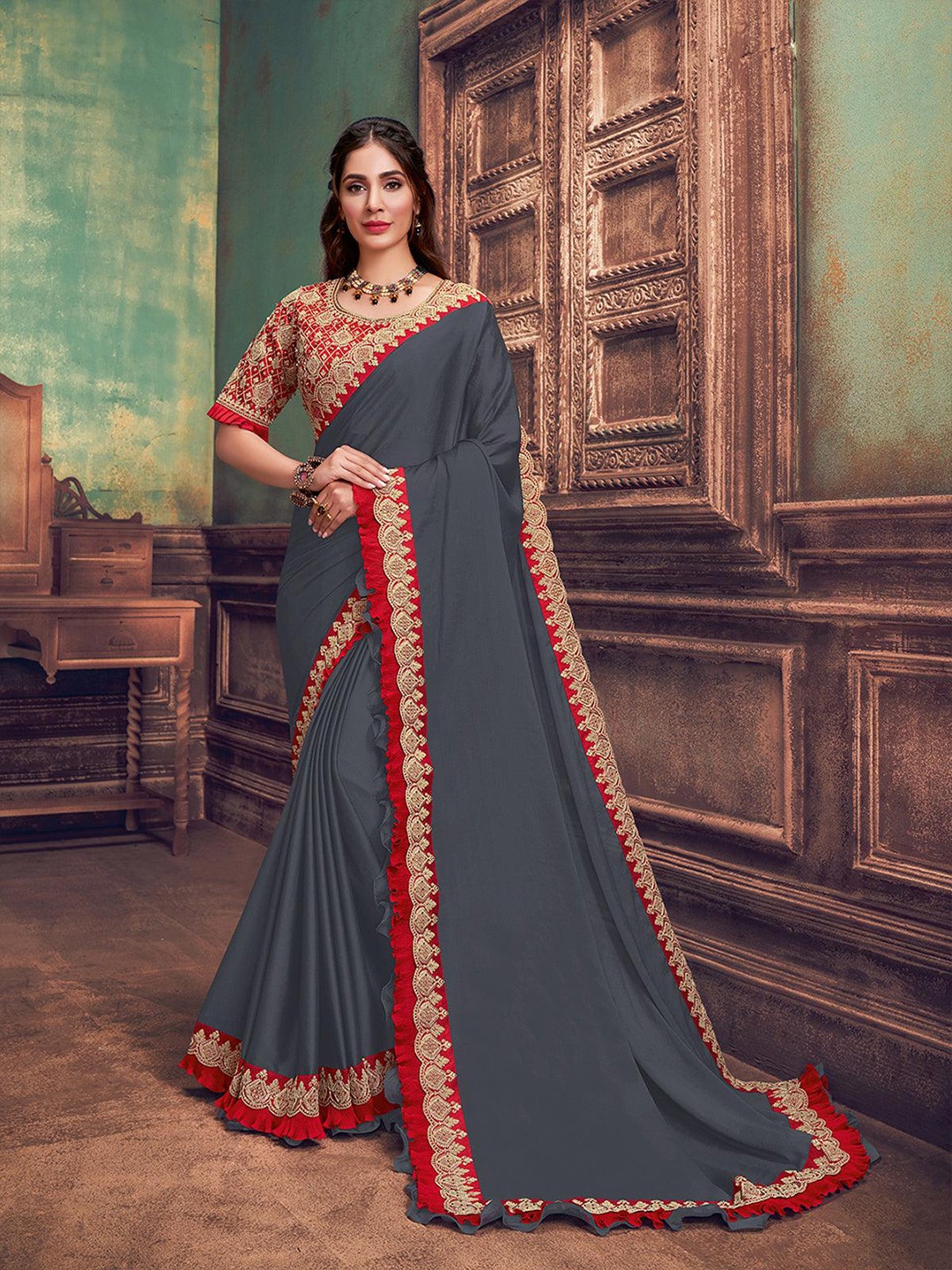 

ODETTE Embroidered Saree, Grey