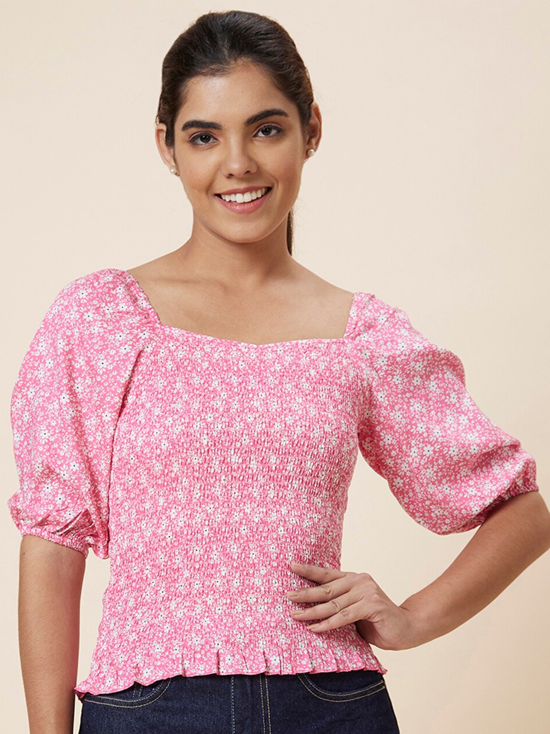 

Globus Pink & White Floral Printed Smocked Puff Sleeve Top