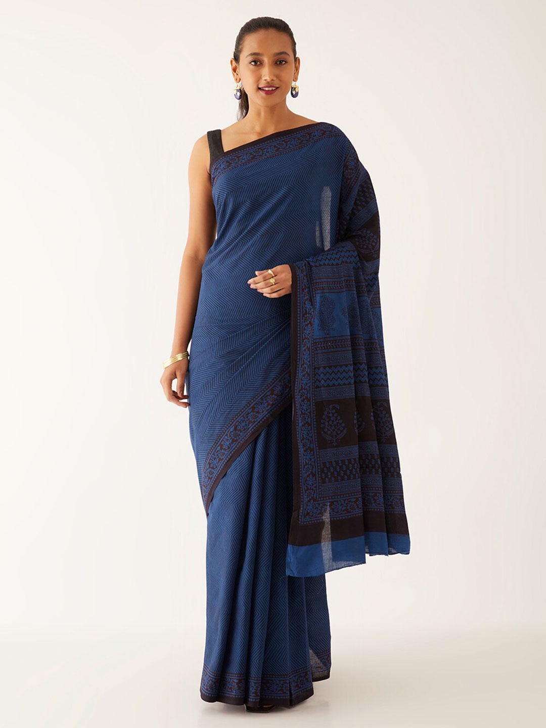 

Taneira Ethnic Motifs Printed Pure Cotton Bagh Saree, Blue