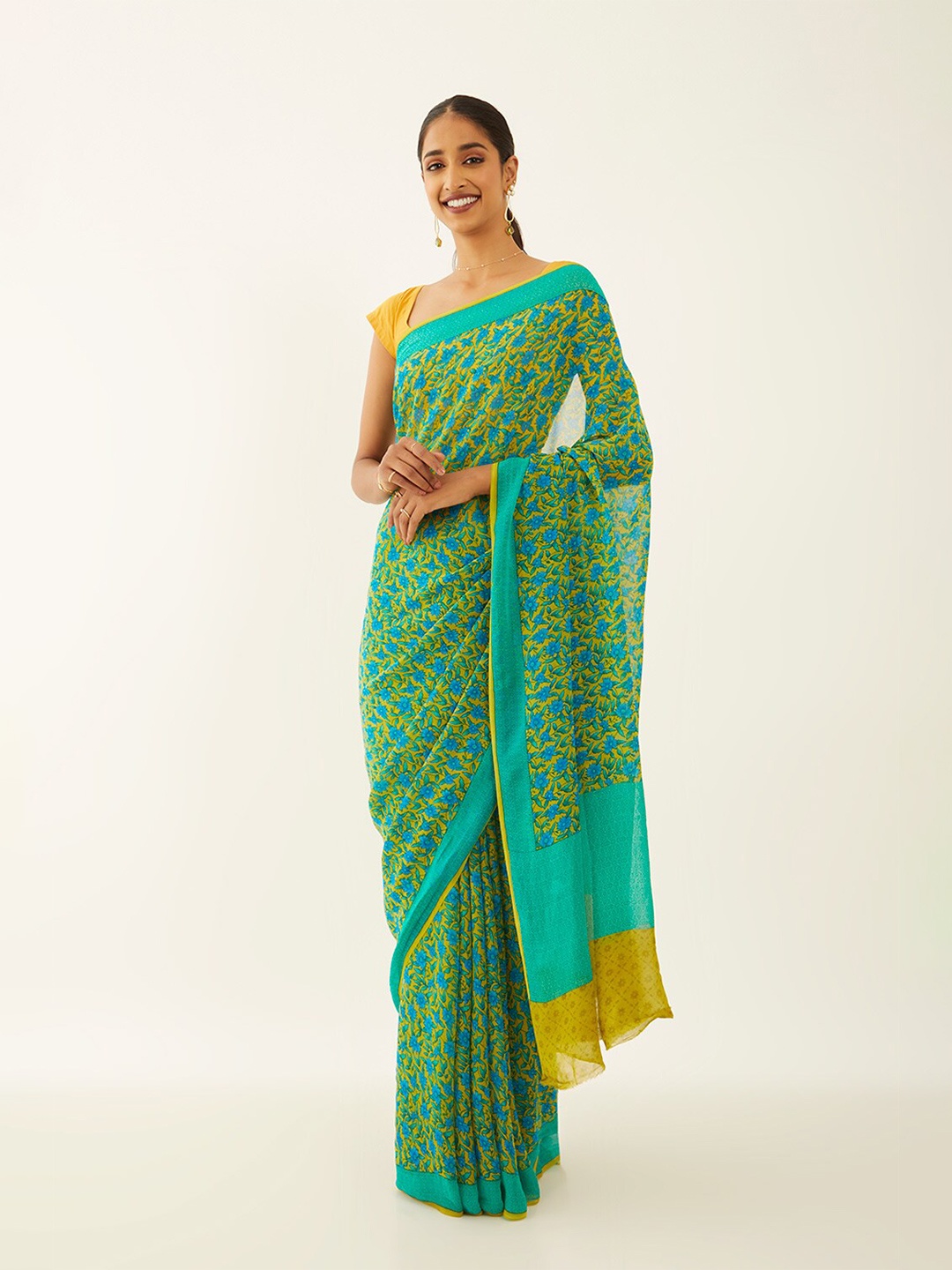 

Taneira Floral Printed Saree, Green