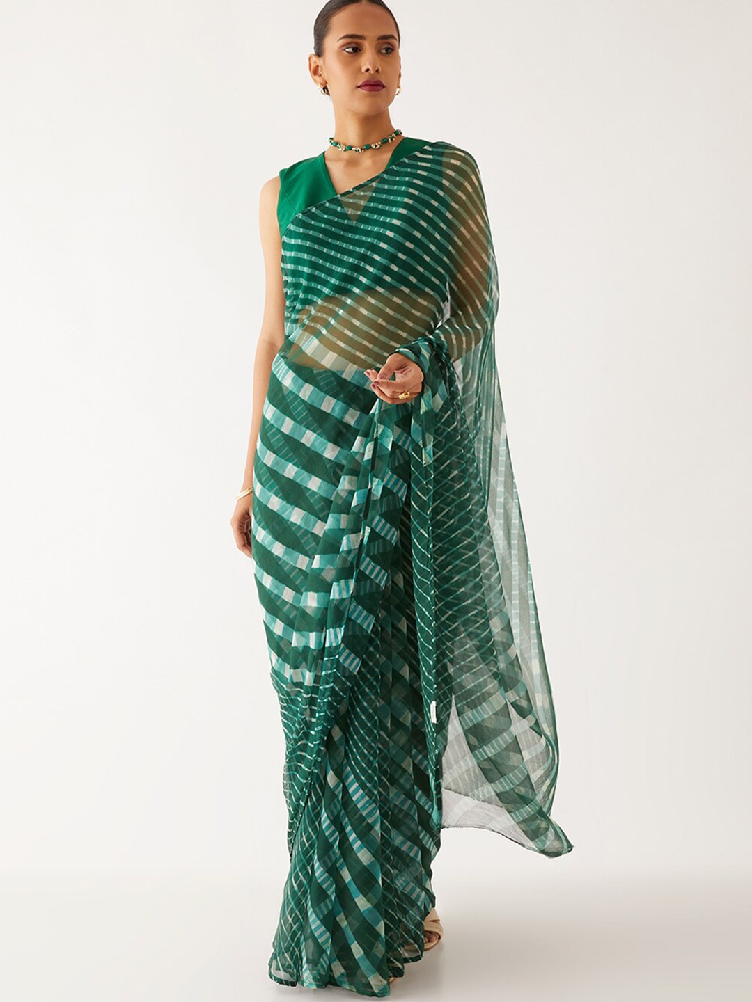 

Taneira Striped Pure Chiffon Saree, Green