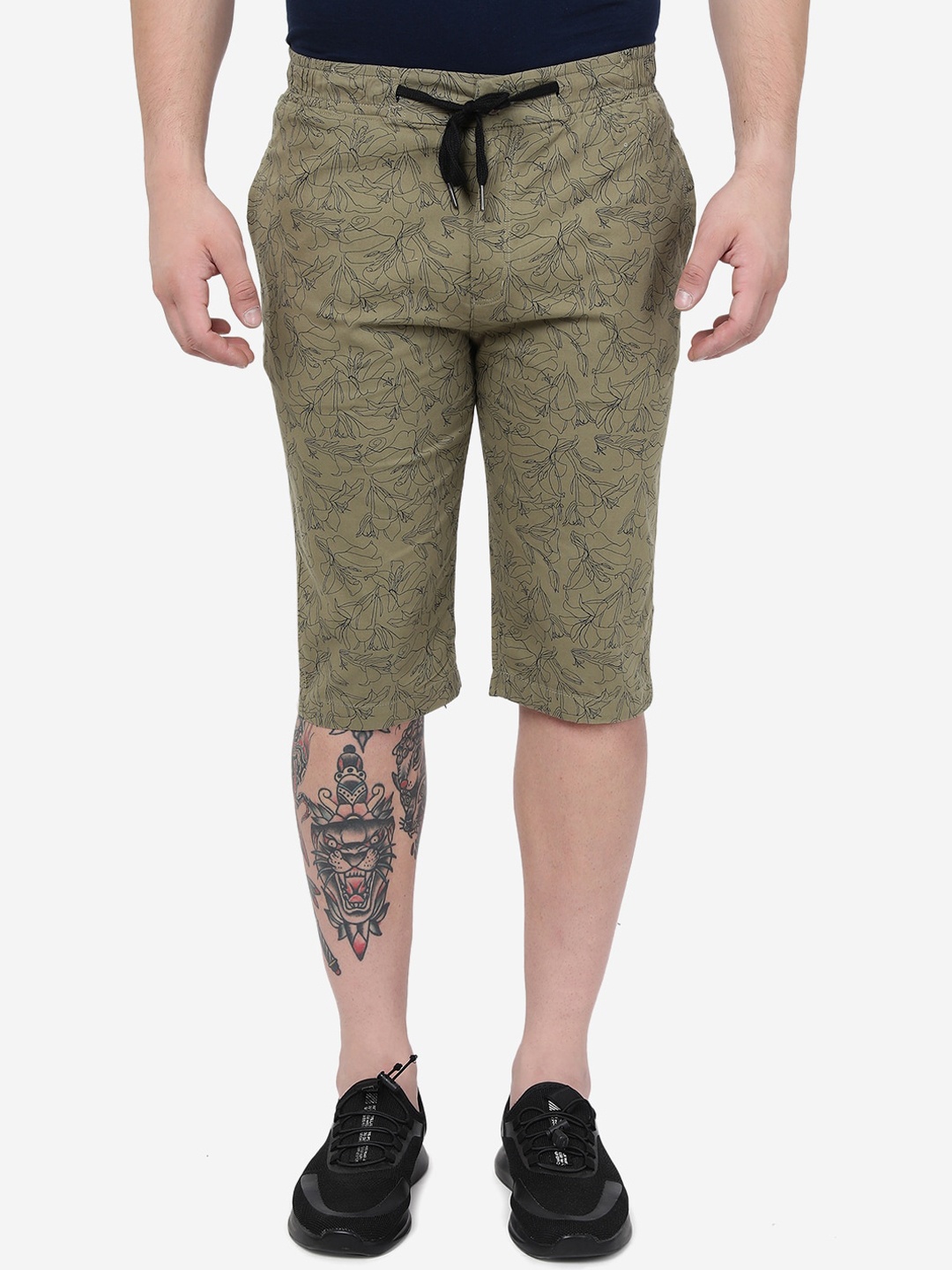 

JADE BLUE Floral Printed Slim Fit Knee Length Cotton Shorts, Green