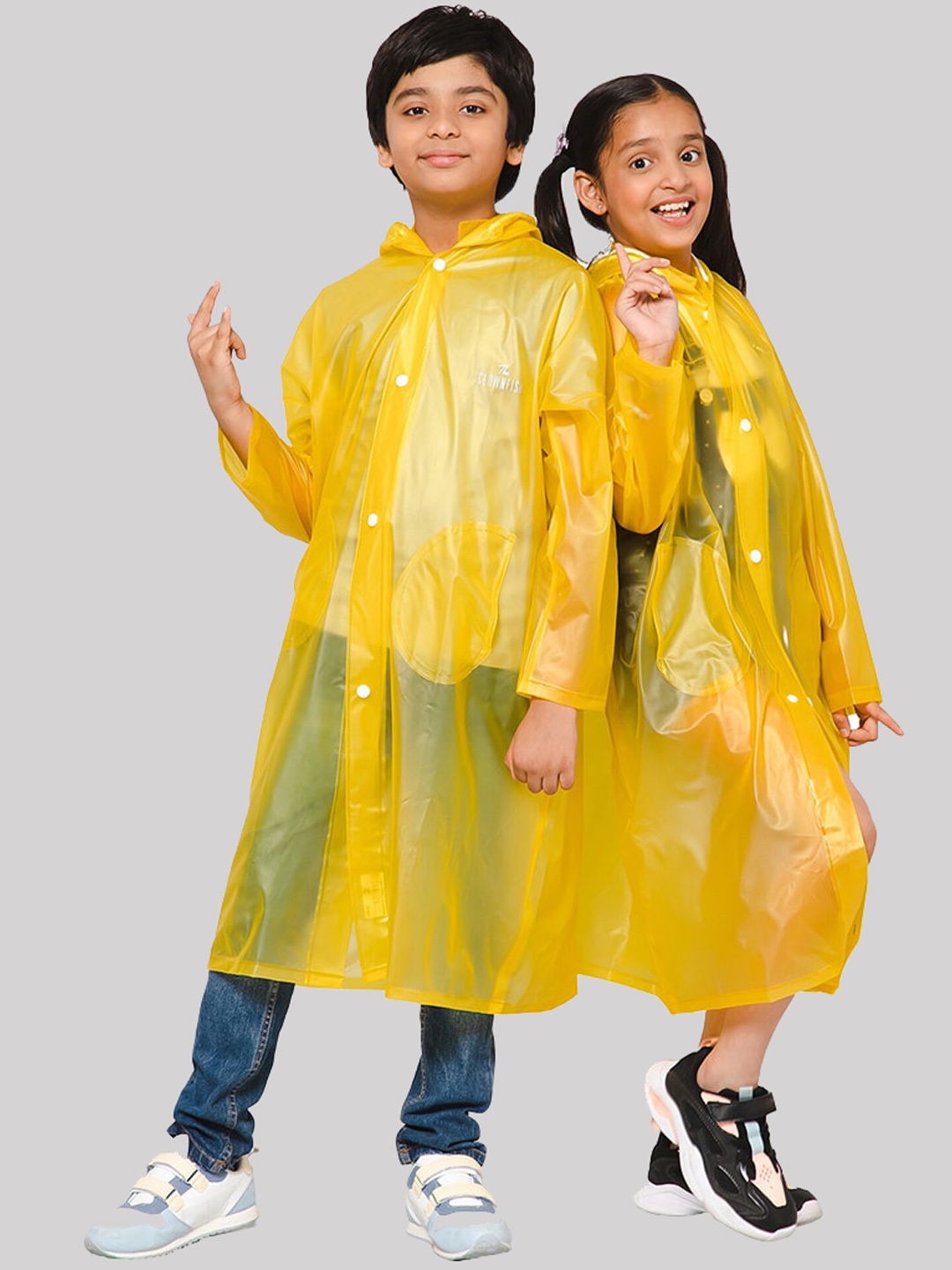 

THE CLOWNFISH Wet & Wild Kids Long Sleeves Waterproof PVC Rain Jacket, Yellow