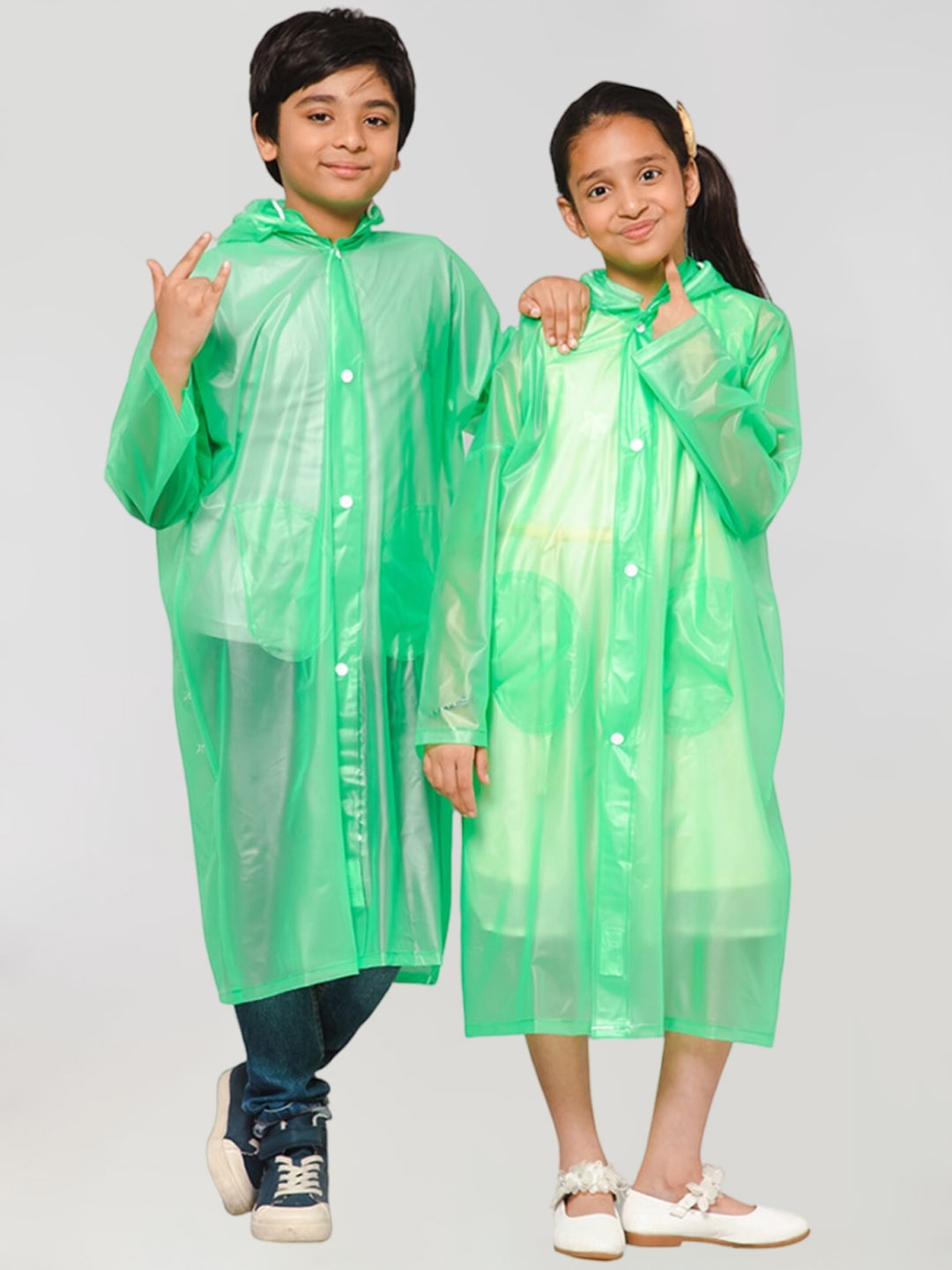THE CLOWNFISH Wet & Wild Kids Long Sleeves Waterproof PVC Rain Jacket, Fluorescent green