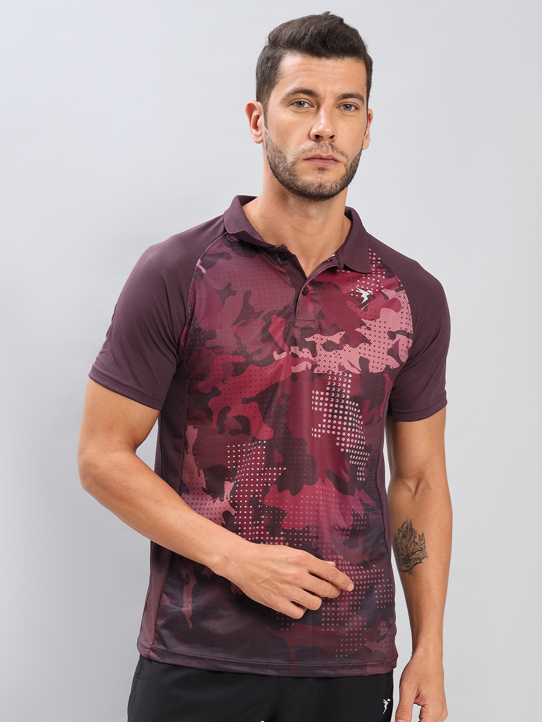 

Technosport Abstract Printed Antimicrobial Slim Fit T-shirt, Burgundy
