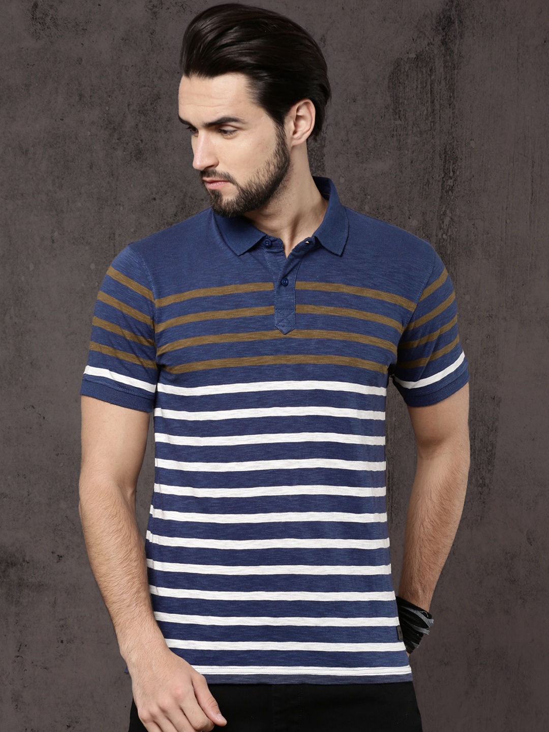 

Roadster Men Blue & White Striped Slub Effect Polo T-shirt