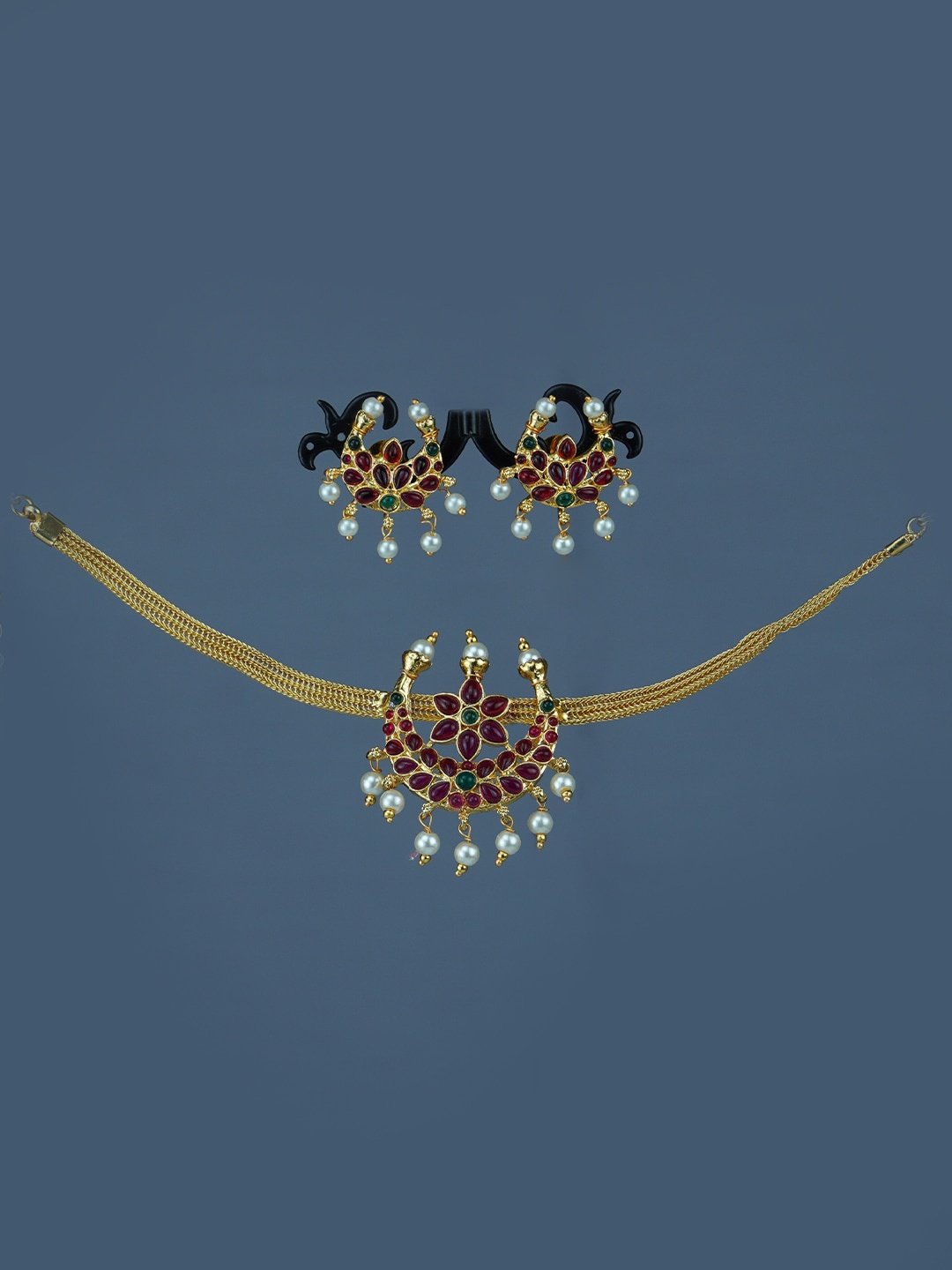 

Diksha collection Gold-Plated Stone-Studded & Beaded Matte Finish Jewellery Set