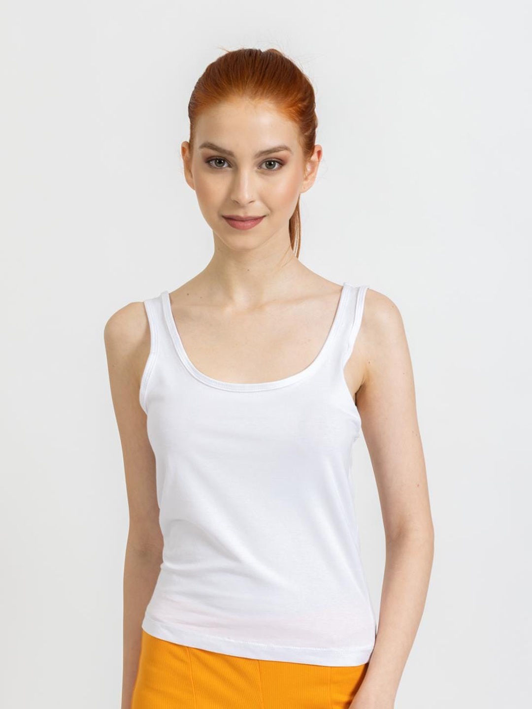 

PRET A TUER Scoop Neck Tank Top, White
