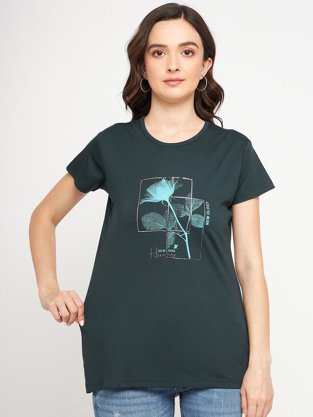 

Okane Graphic Printed Round Neck T-shirt, Green