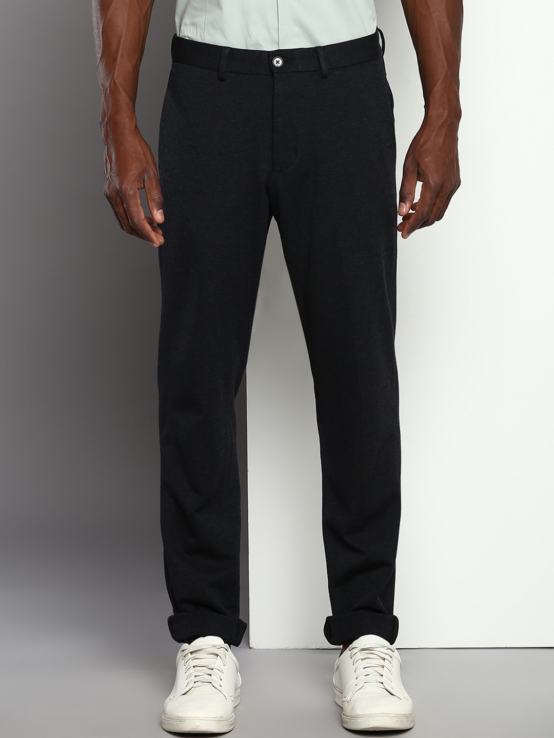 

Tommy Hilfiger Men Regular Fit Mid-Rise Trousers, Navy blue
