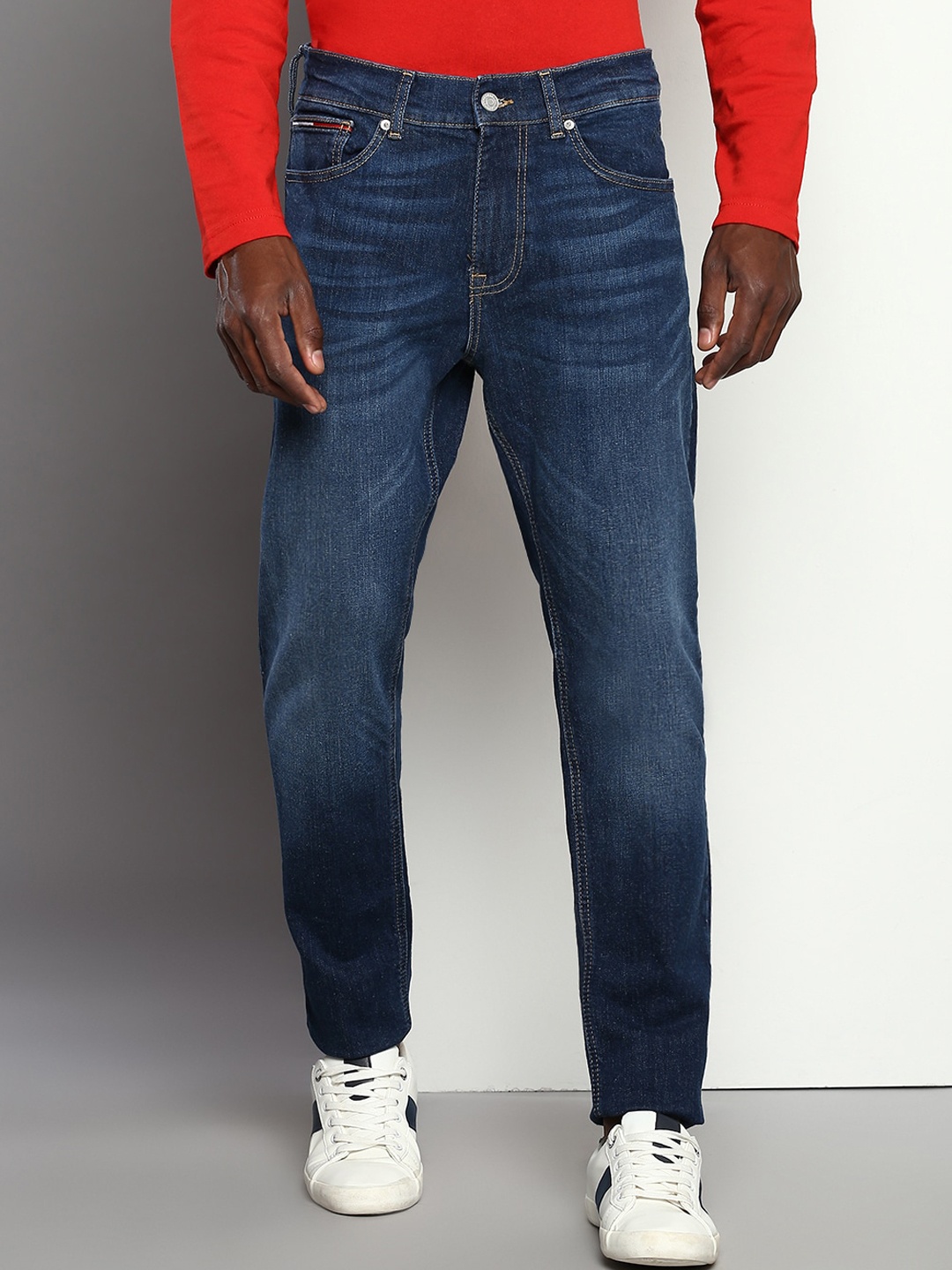 

Tommy Hilfiger Men Tapered Fit Light Fade Clean Look Jeans, Blue