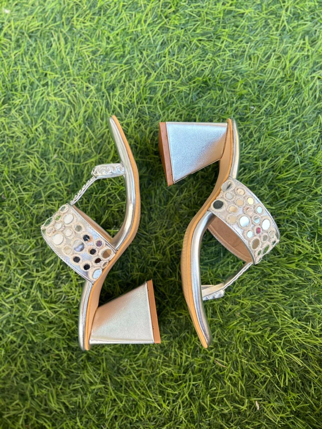 

Bowtoes Embellished One Toe Block Heels, Silver