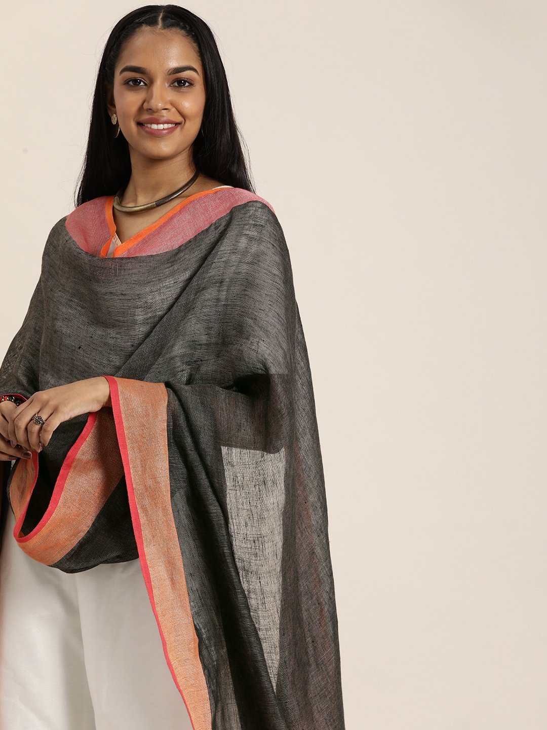 

Taavi Linen Zari Handloom Dupatta with Pom Pom, Grey