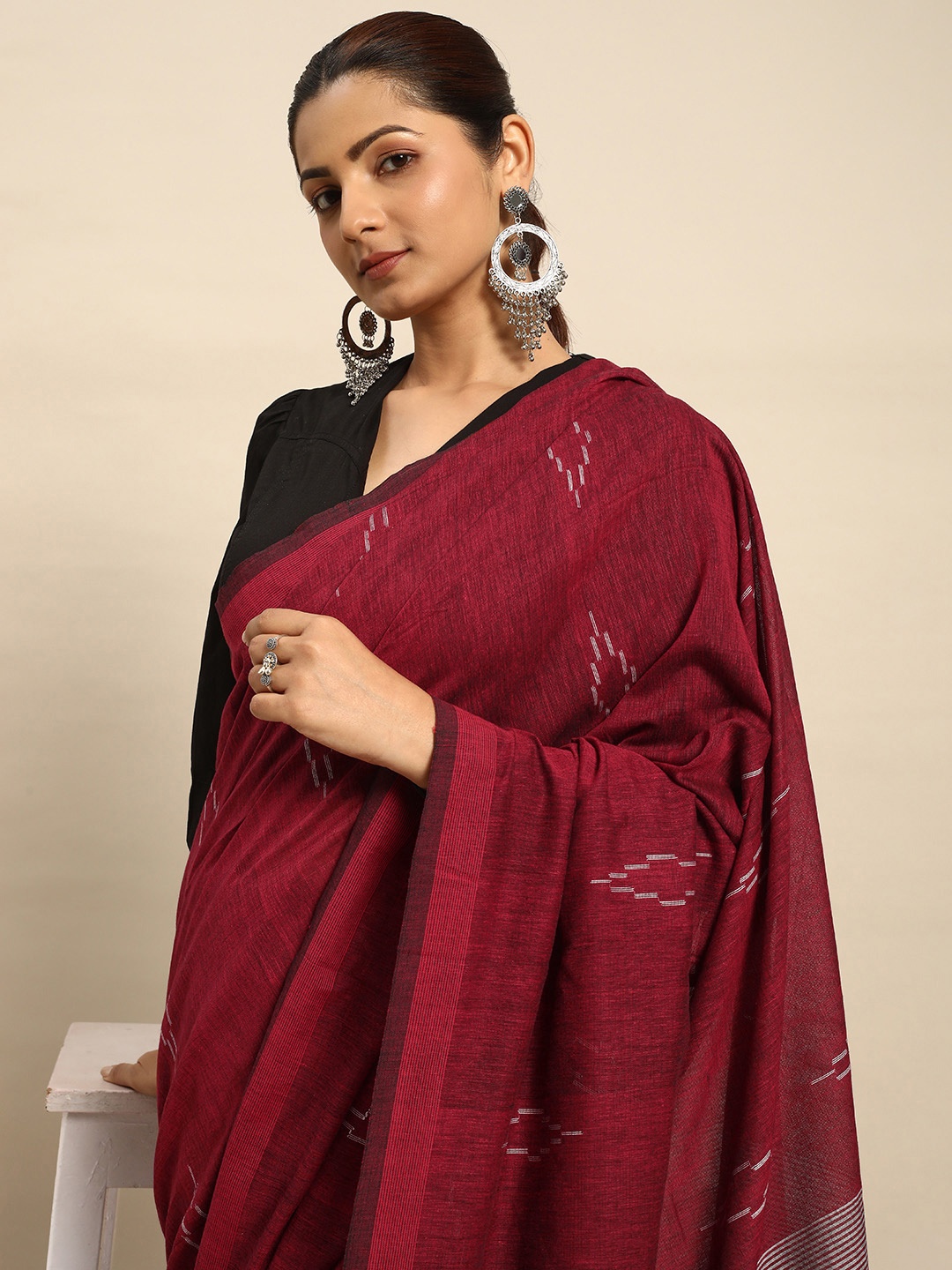 

Taavi Pure Cotton Handloom Jamdani Saree, Maroon