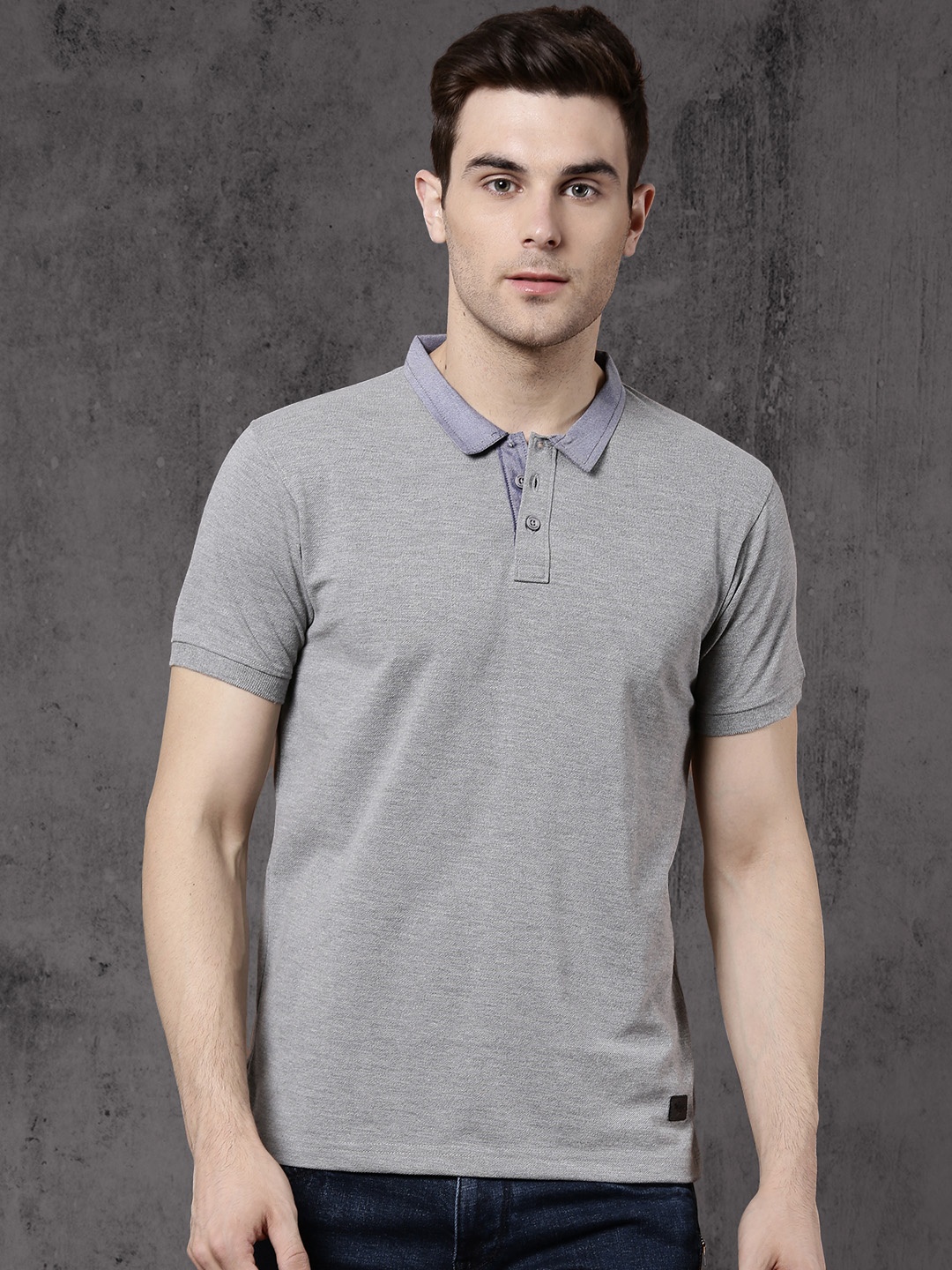 

Roadster Men Grey Solid Polo Collar T-shirt