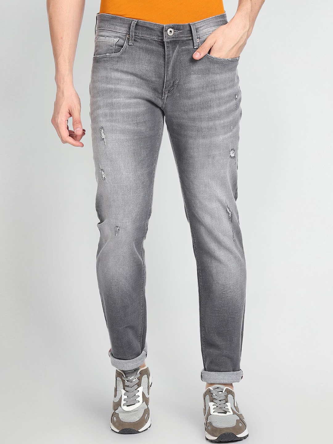 Flying Machine Men Straight Fit Lightly Distressed Heavy Fade Jeans, Grey