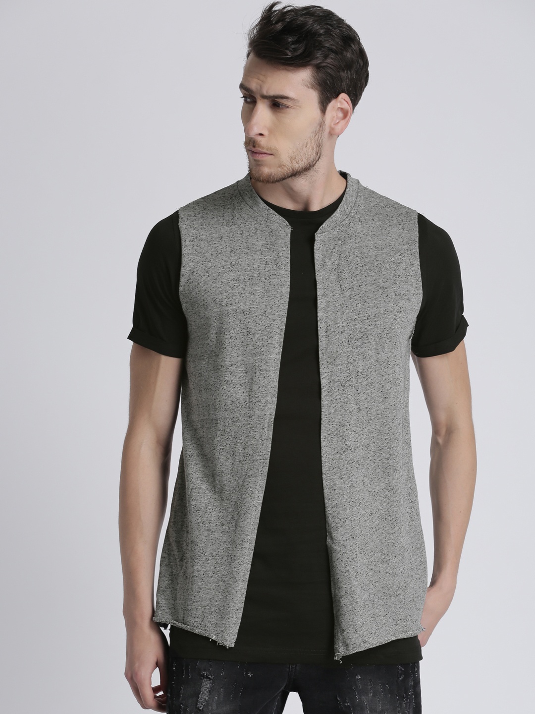 Splash Men Black & Grey Solid Pullover