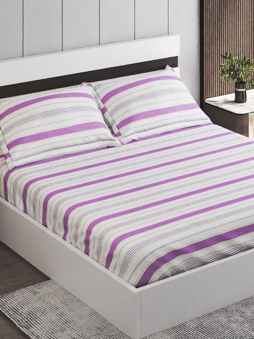 

Home Centre Grandeur White Striped Cotton 200 TC King Bedsheet with 2 Pillow Covers