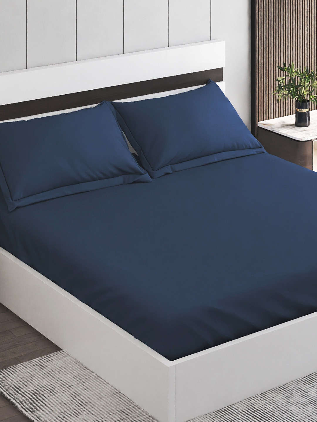 

Home Centre Colour Refresh Blue 144 TC Cotton King Bedsheet & 2 Pillow Covers