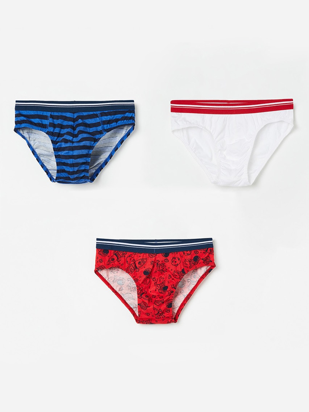 

Fame Forever by Lifestyle Boys Pack Of 3 Pure Cotton Basic Briefs, White
