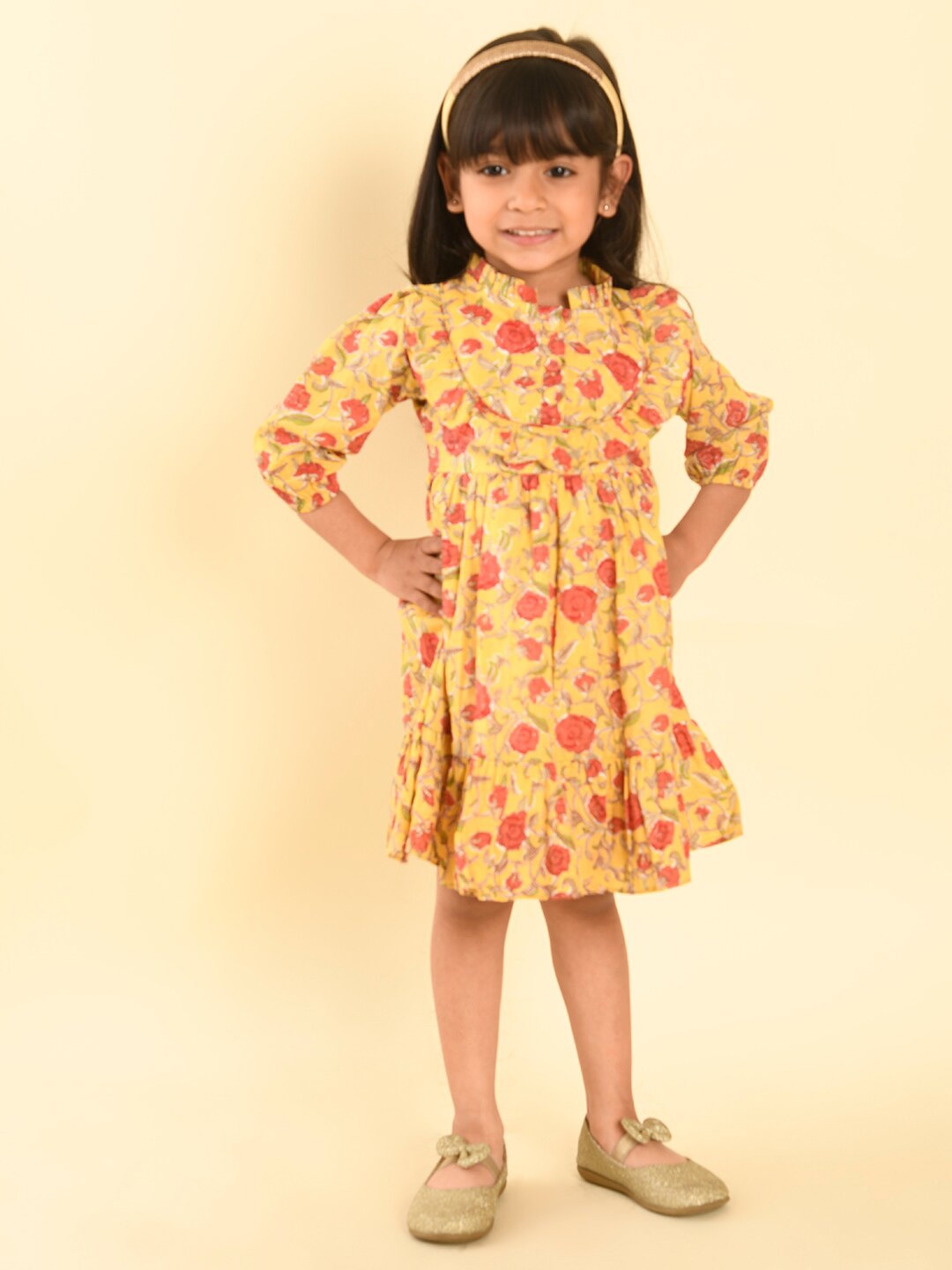 

LIL PITAARA Girls Floral Printed Ruffled Cotton A-Line Dress, Yellow