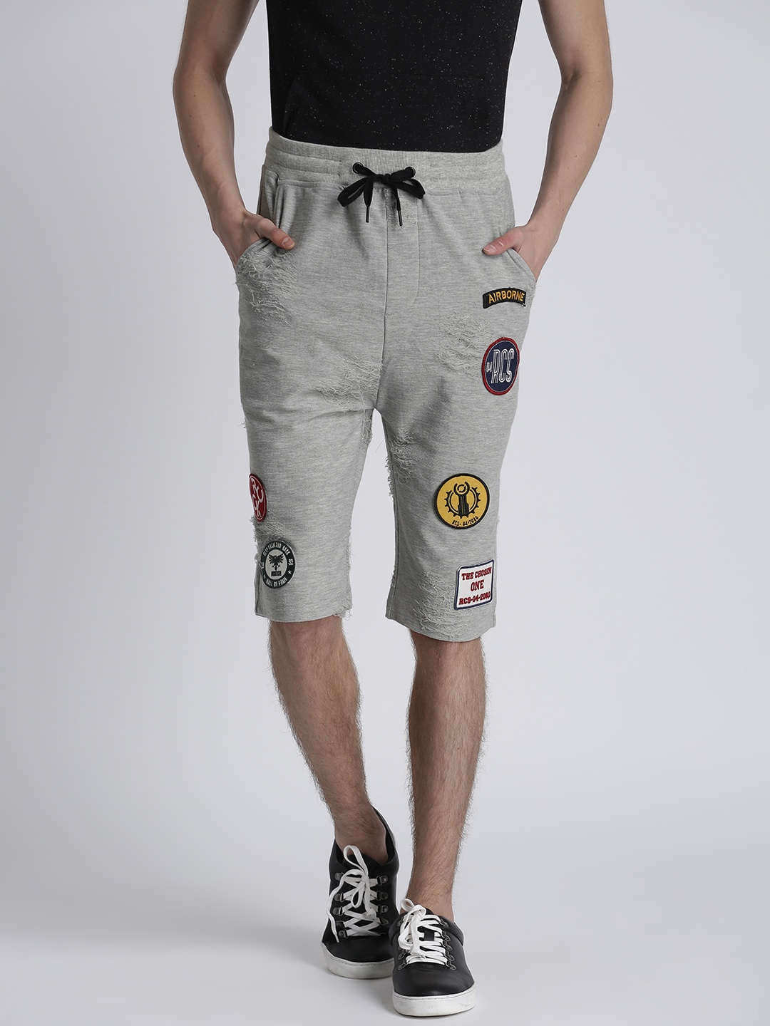 

Splash Men Grey Applique & Distressed Regular Fit Shorts