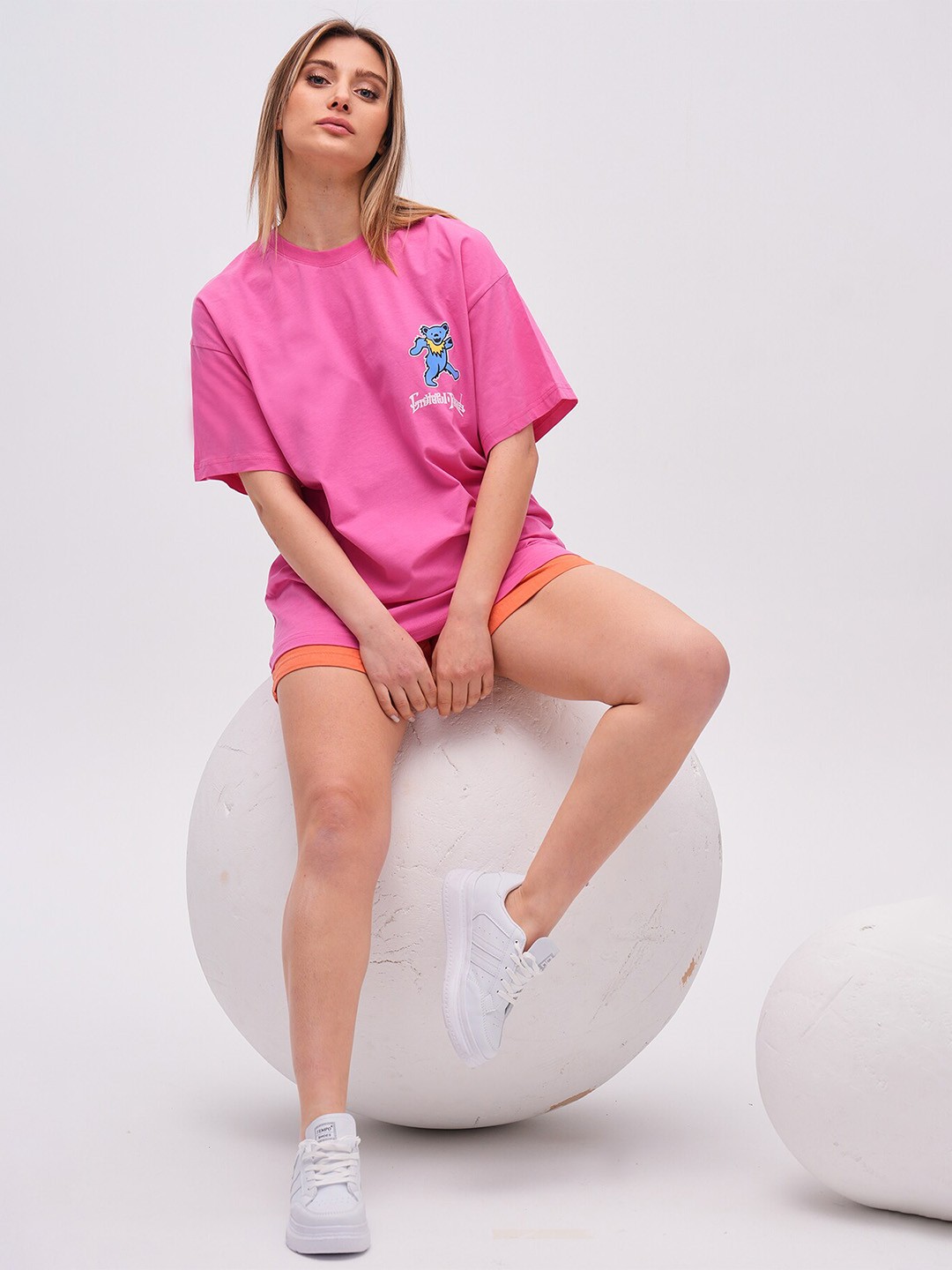 

PRET A TUER Graphic Printed Drop-Shoulder Sleeves Pure Cotton Oversized T-shirt, Fuchsia