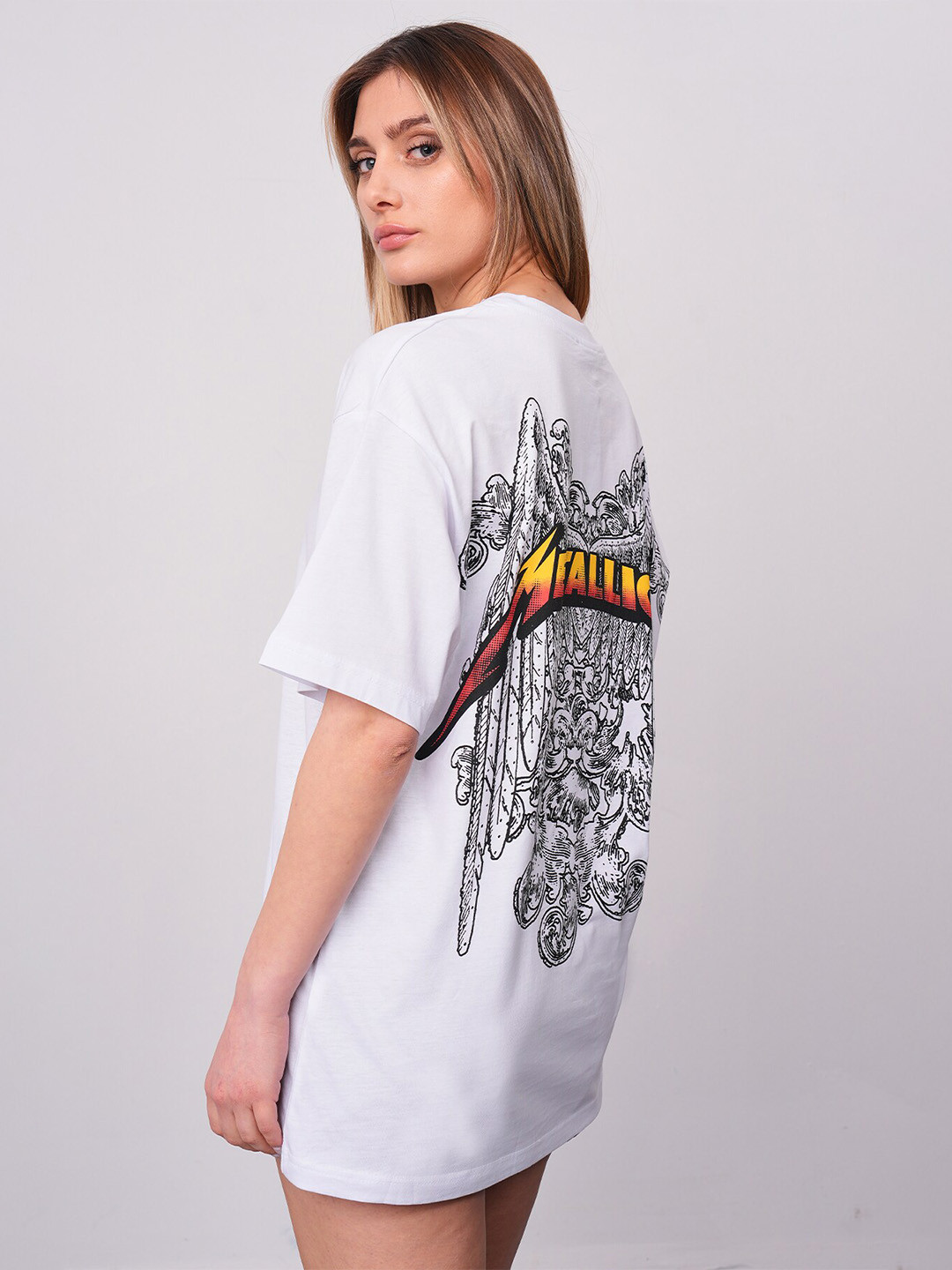 

PRET A TUER Metallica Printed Drop-Shoulder Sleeves Oversized Pure Cotton T-shirt, White