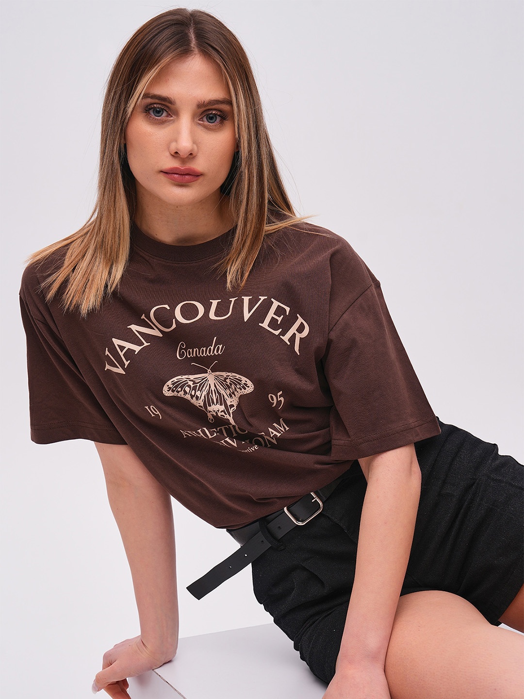 

PRET A TUER Typography Printed Drop Shoulder Sleeves Pure Cotton Oversized T-shirt, Brown