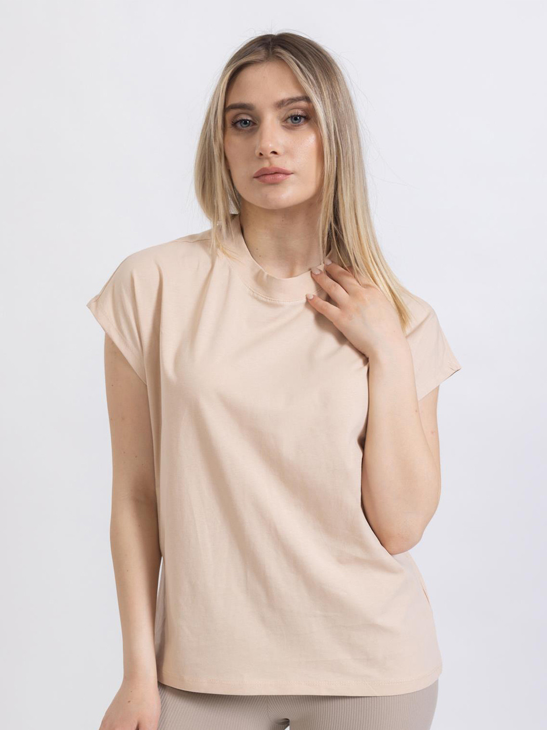 

PRET A TUER Round Neck Extended Sleeves Pure Cotton T-shirt, Beige