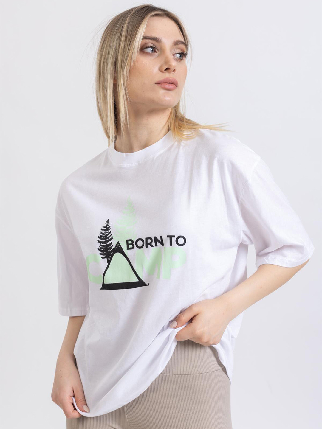 

PRET A TUER Typography Printed Drop-Shoulder Sleeves Oversized T-shirt, White