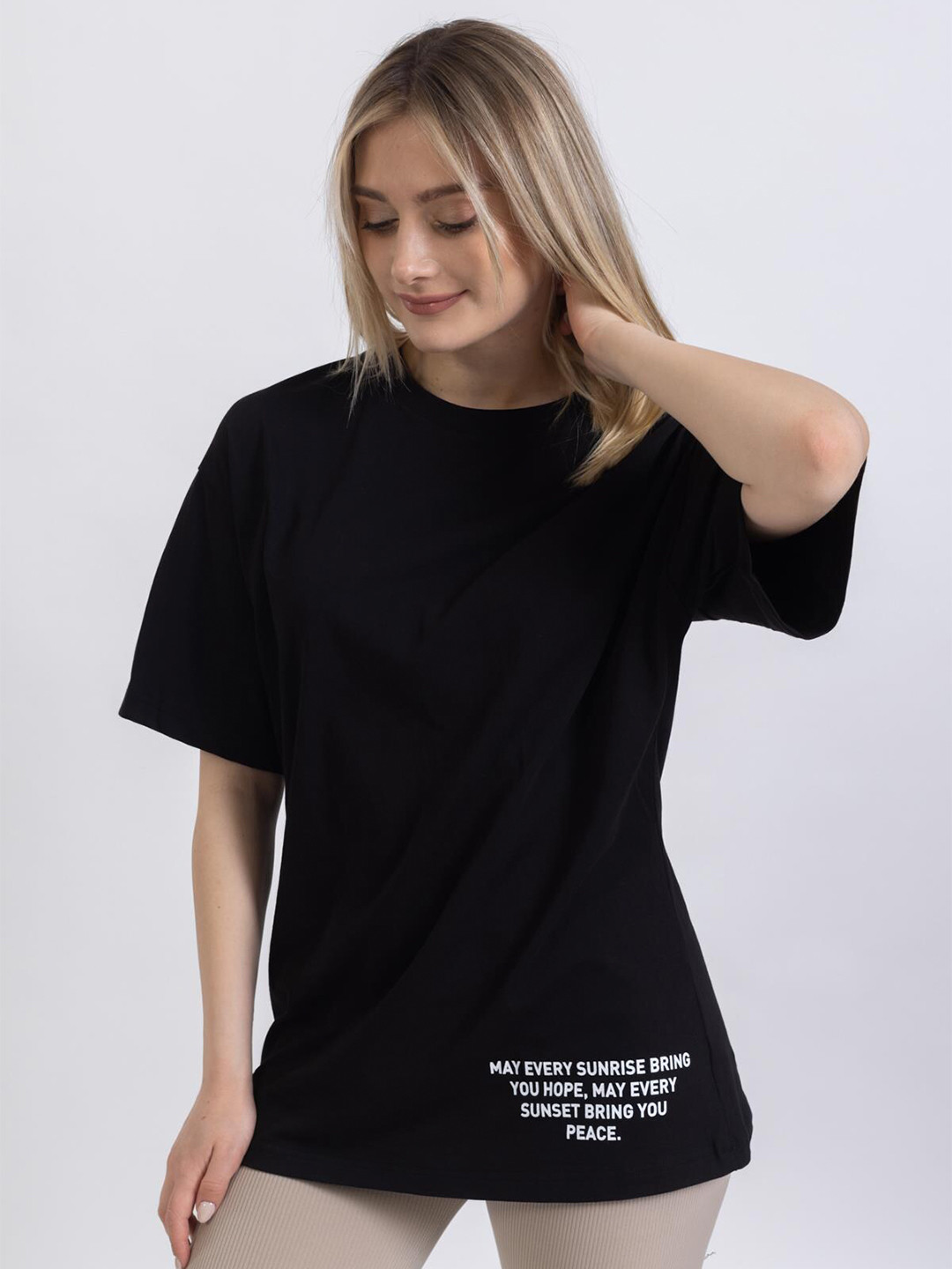 

PRET A TUER Typogrpahy Printed Drop Shoulder Sleeves Oversized Pure Cotton T-shirt, Black