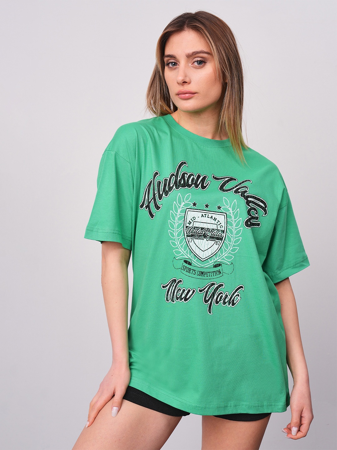 

PRET A TUER Typography Printed Drop-Shoulder Sleeves Pure Cotton Oversized T-Shirt, Green