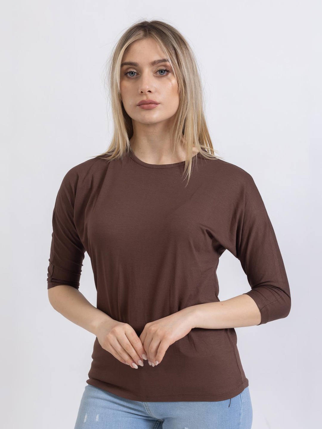 

PRET A TUER Round Neck T-shirt, Brown