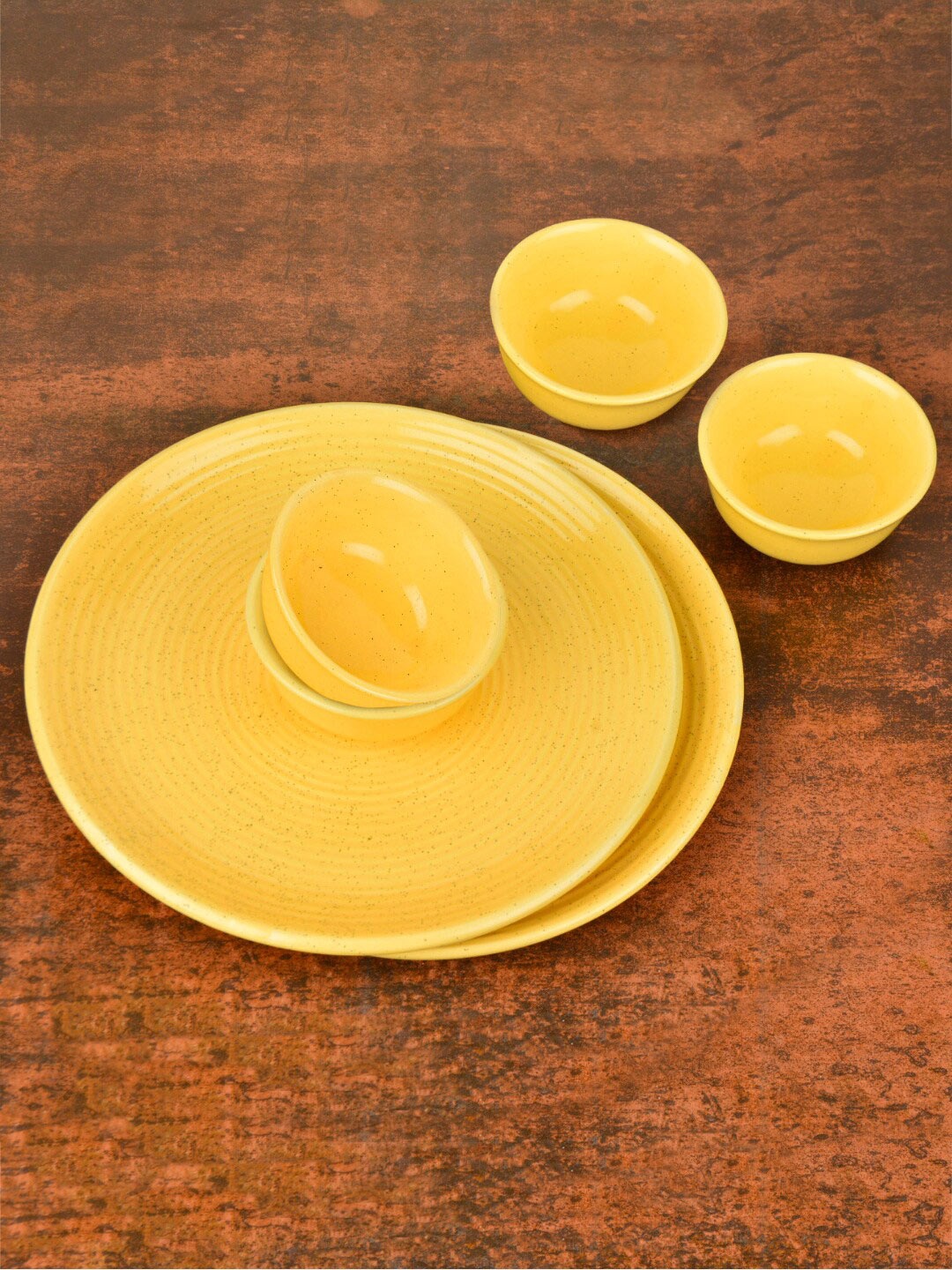 

StyleMyWay Yellow 6 Pieces Textured Ceramic Glossy Dinner Set