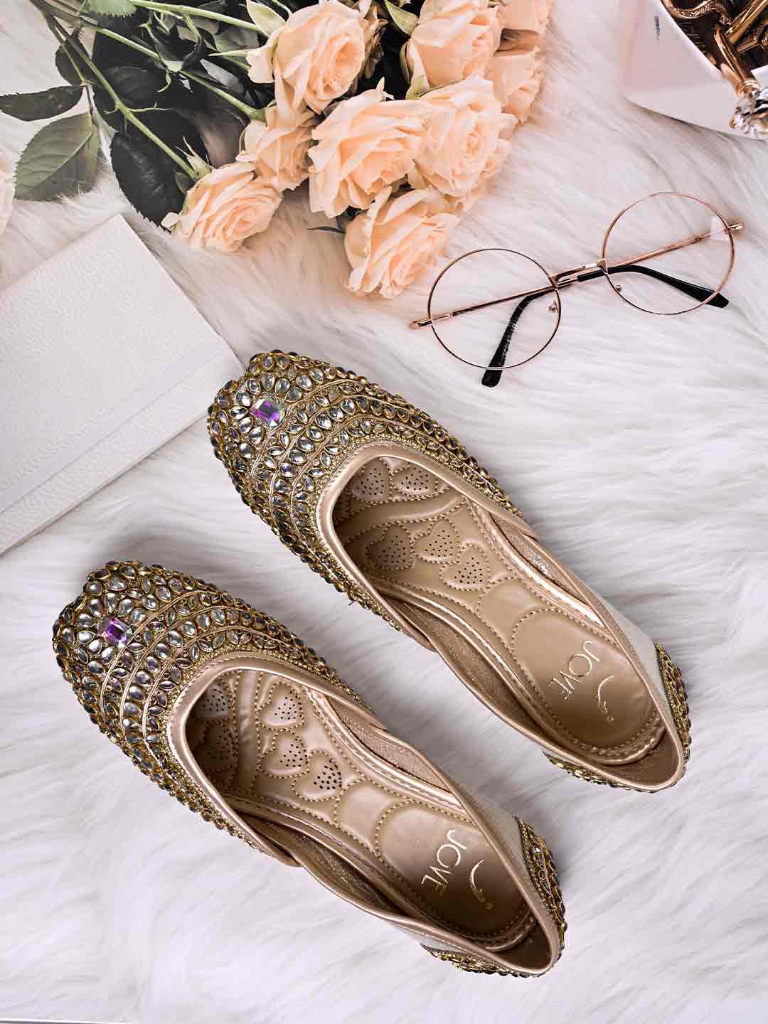 

Jove Gold-Toned Embellished Ethnic Mojaris