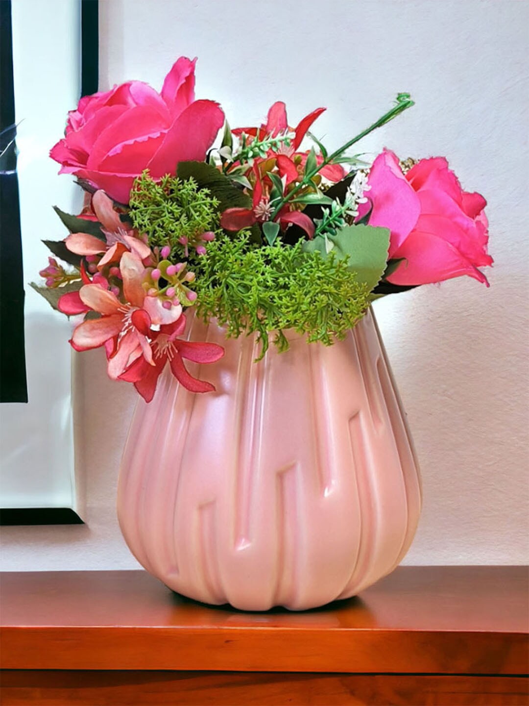 

Art Street Pink Textured Ceramic Flower Vase