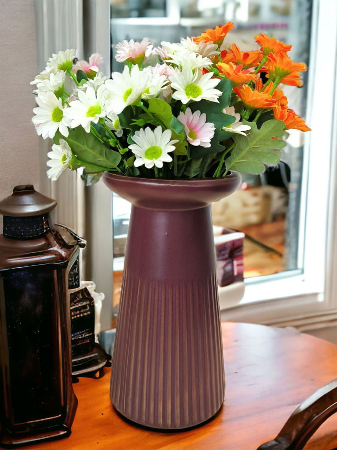 

Art Street Brown Textured Duchess Style Ceramic Flower Vase