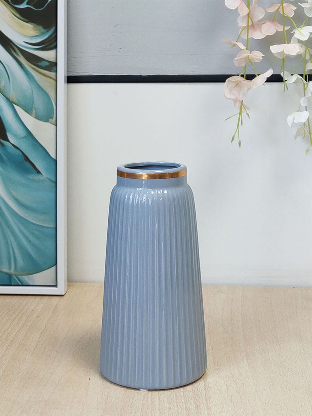 

Art Street Grey Textured Ceramic Flower Vase