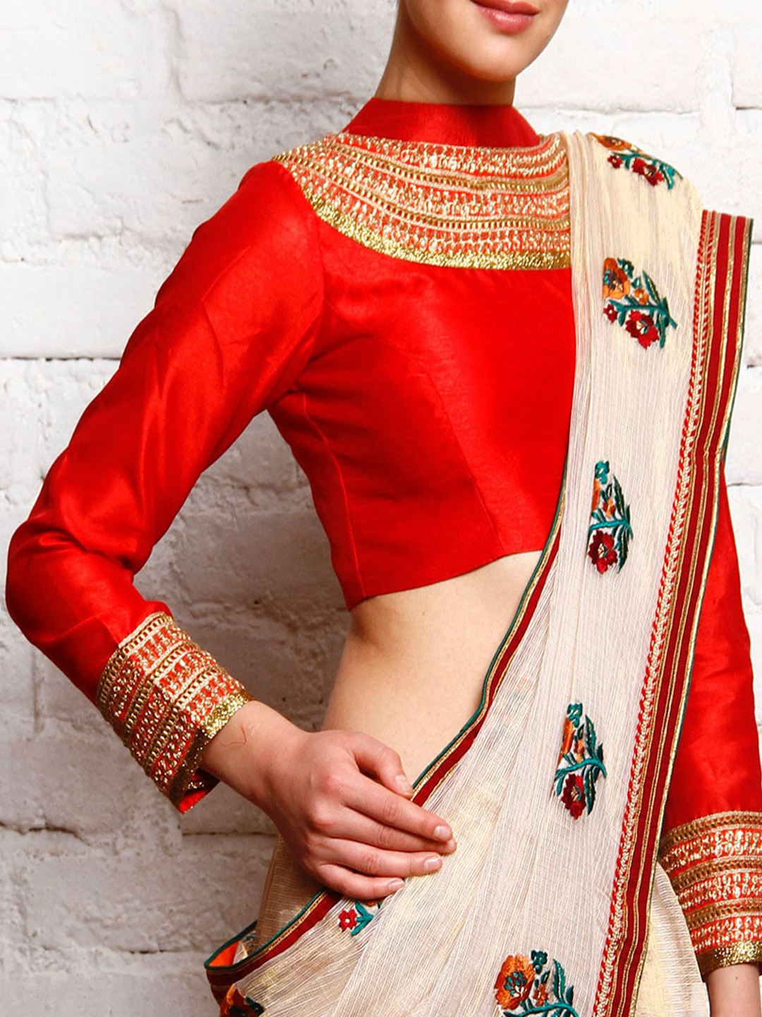 

KAANCHIE NANGGIA Embroidered Choker Neck Saree Blouse, Red