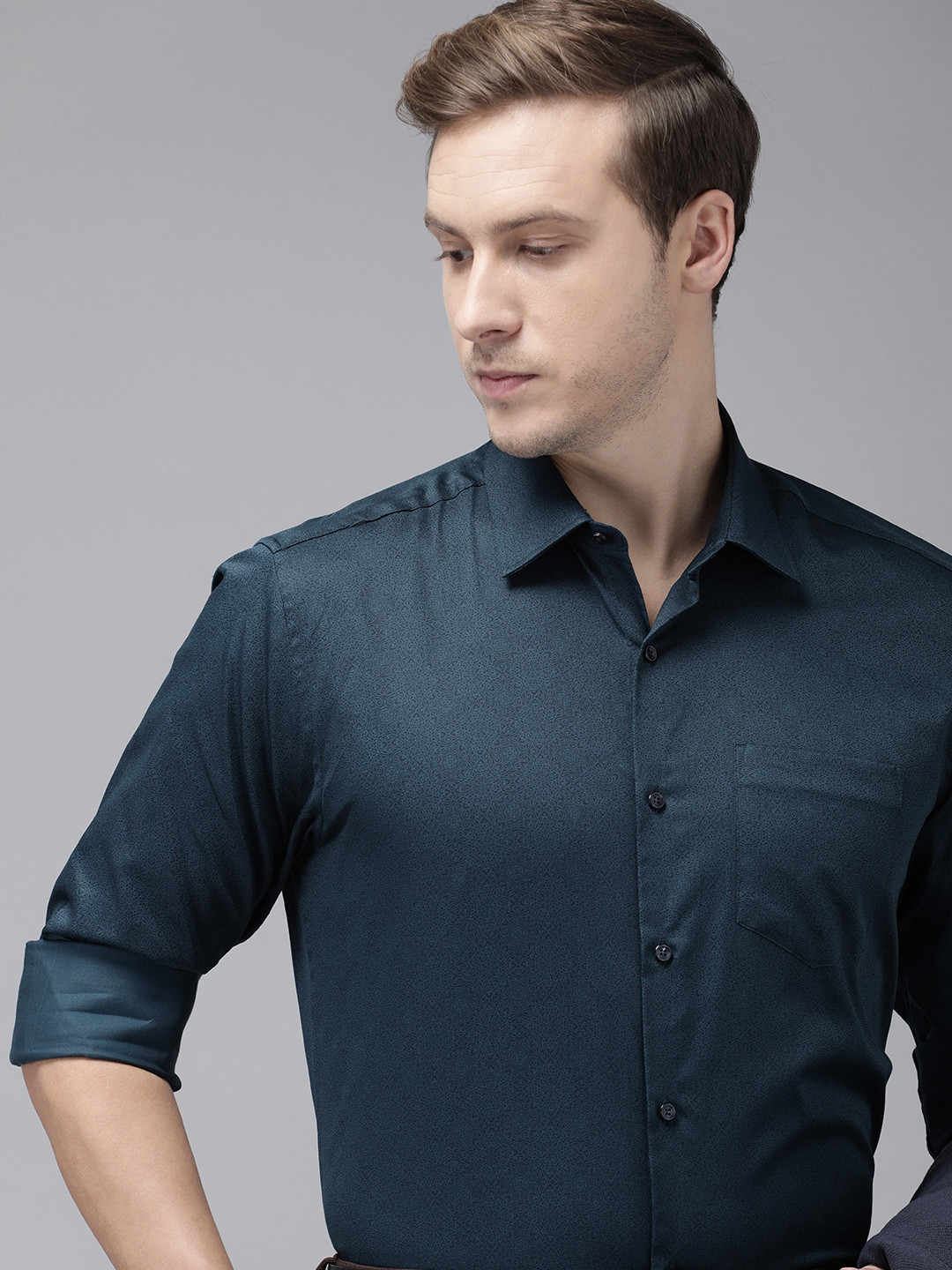

Van Heusen Custom Ethnic Motifs Printed Pure Cotton Formal Shirt, Navy blue