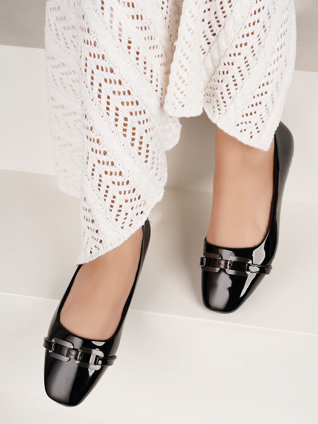 

DressBerry Black Square Toe Embellished Ballerinas